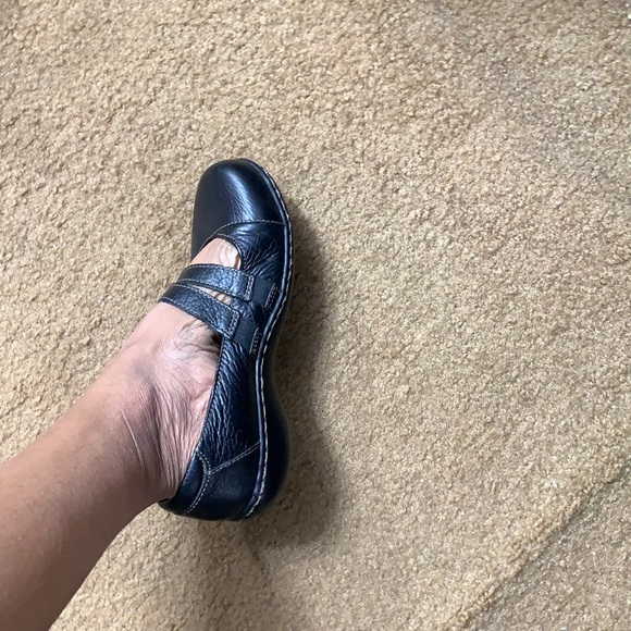 Clark’s 6 1/2 black - Picture 6 of 7